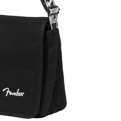 FENDER フェンダー - フラップショルダー / グレーストラップ / ショルダーバッグ