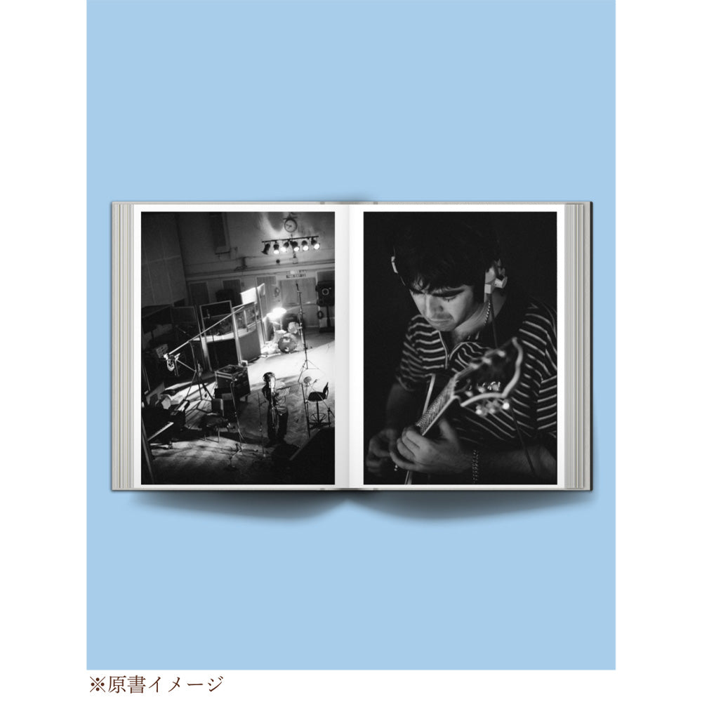 OASIS オアシス (映画「オアシス：ドント・ルック・バック・イン・アンガー」公開 ) - TRYING TO FIND A WAY OUT OF NOWHERE / 写真集