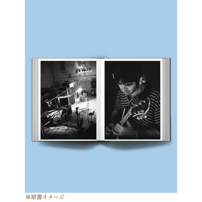 OASIS オアシス (映画「オアシス：ドント・ルック・バック・イン・アンガー」公開 ) - TRYING TO FIND A WAY OUT OF NOWHERE / 写真集
