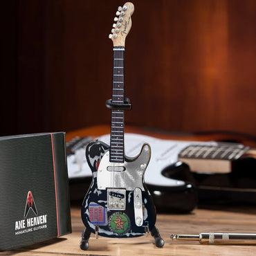 【予約商品】 THE CLASH クラッシュ (結成 50周年 ) - Joe Strummer Fender Telecaster Signature Relic / ミニチュア楽器