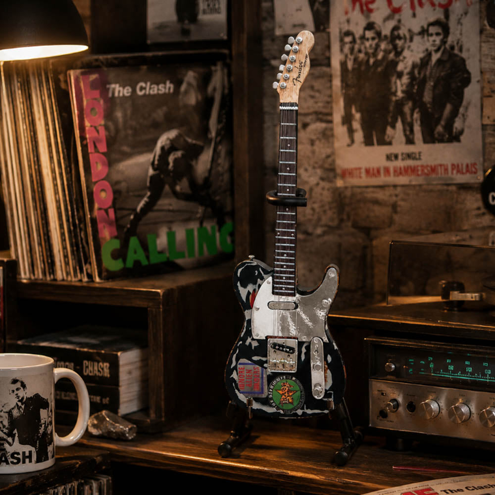 【予約商品】 THE CLASH クラッシュ (結成 50周年 ) - Joe Strummer Fender Telecaster Signature Relic / ミニチュア楽器